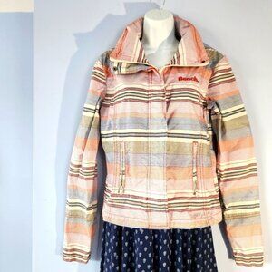 Bench Jacket with hidden hood